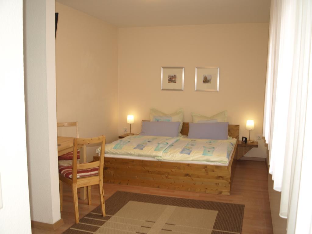 Gaestehaus In Der Gotthardtstrasse Erfurt Szoba fotó